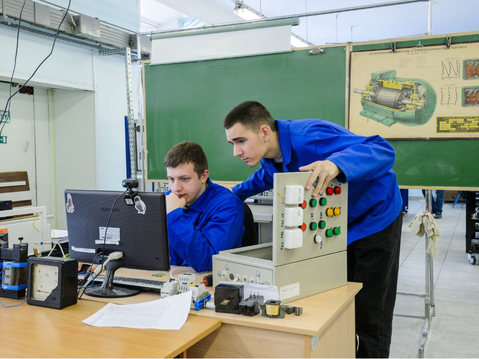 Красногорские студенты могут поучаствовать в олимпиаде «Я – профессионал»