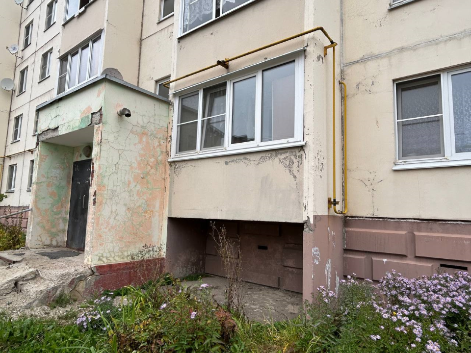 Ремонт тротуаров и подъездов проведут в Мещерском по обращениям жителей