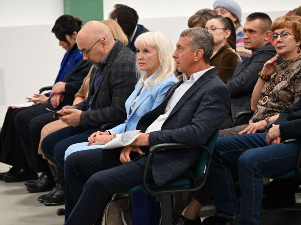 В формате «открытого микрофона»: в Серпухове решили вопросы здравоохранения с жителями