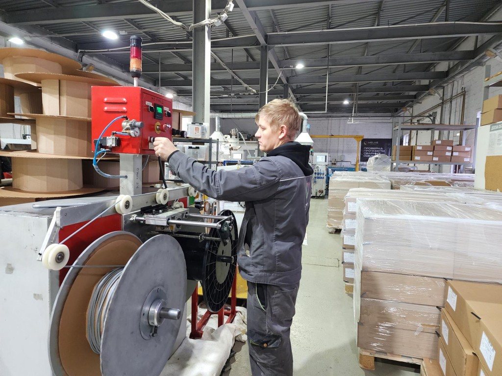 Завод пластиковых окон во Фрязине готовит кадры со школьной скамьи