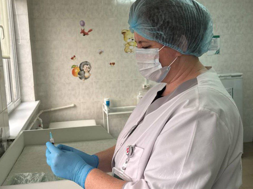 Щелковские врачи вооружили детей иммунитетом к гриппу