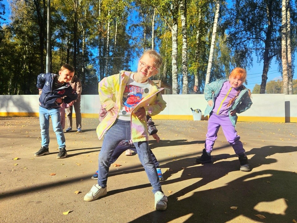 Жителей пригласили на спортивные эстафеты и творческие мастер-классы в Березовом парке