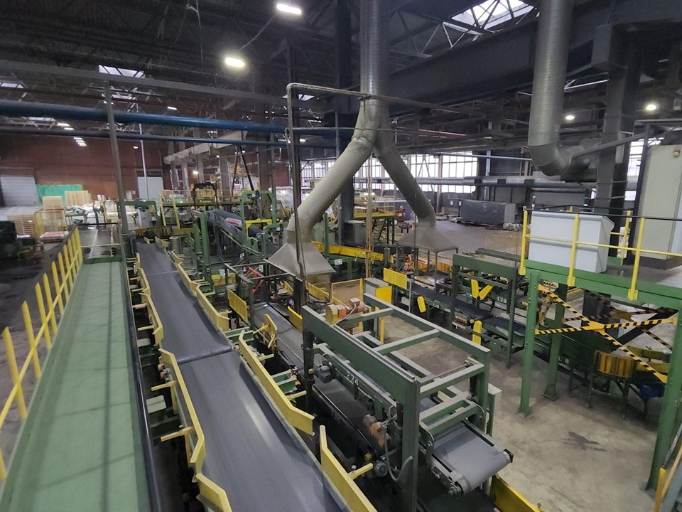 Сотрудникам серпуховского завода сохранят работу и зарплату на время остановки производства