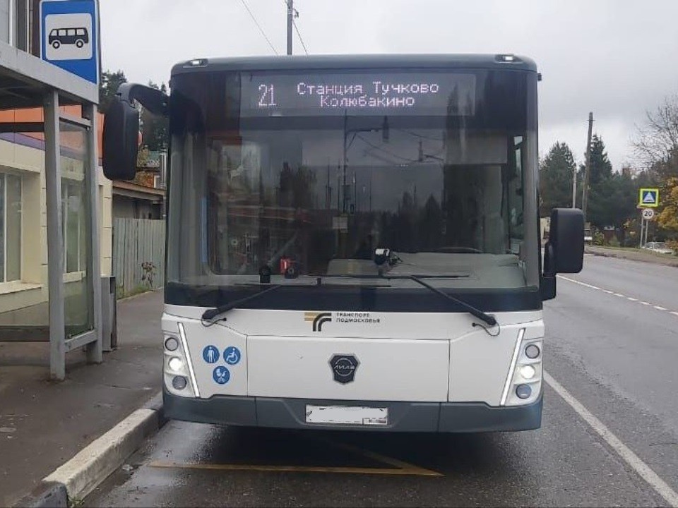 Маршрут до Колюбакина обслуживают новые автобусы