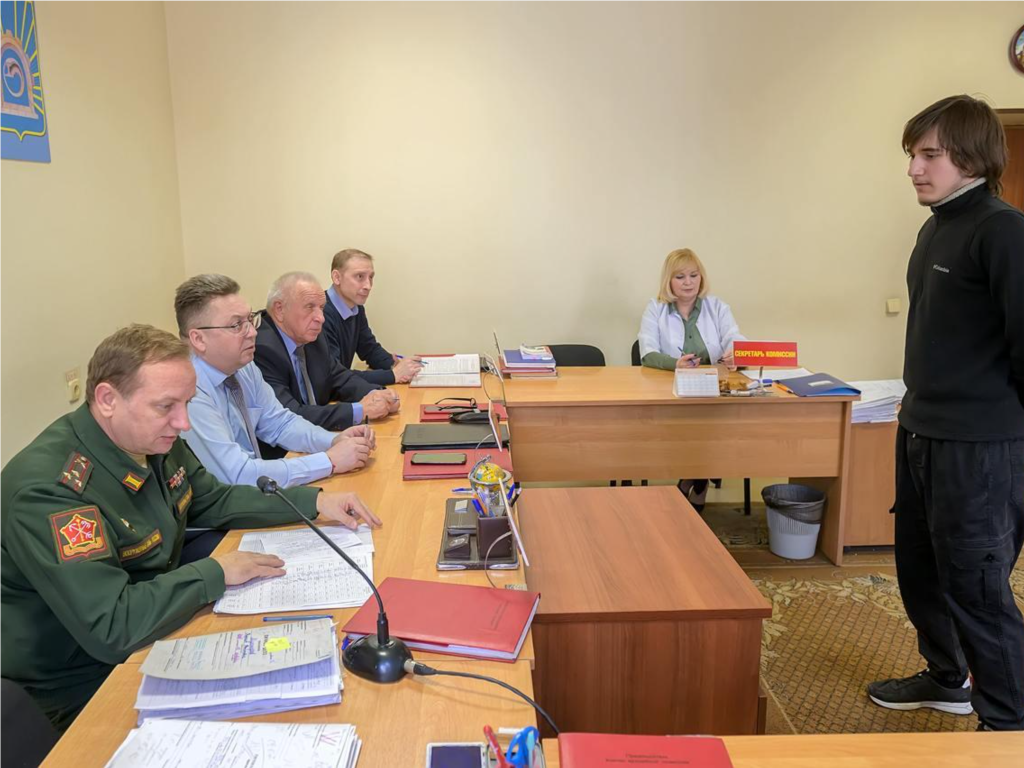 Более 300 юношей призовут в армию из Подольска осенью
