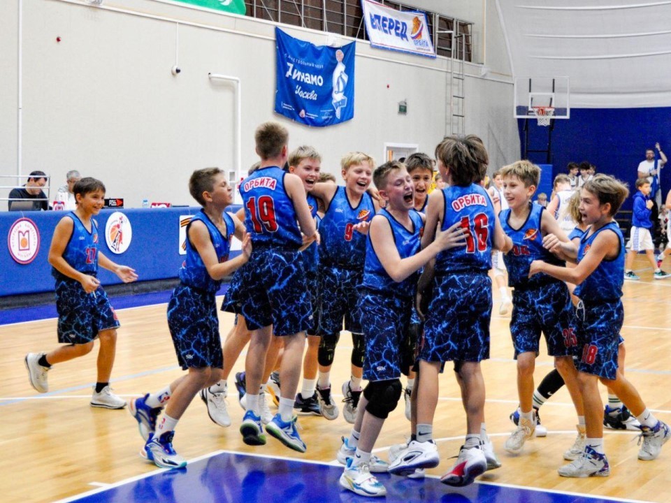 Баскетбольная «Орбита» из Дзержинского взяла золото на турнире «Быстрый прорыв»
