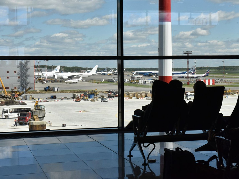 Девочка-подросток экстренно «посадила» самолет, летевший из Жуковского в Таджикистан