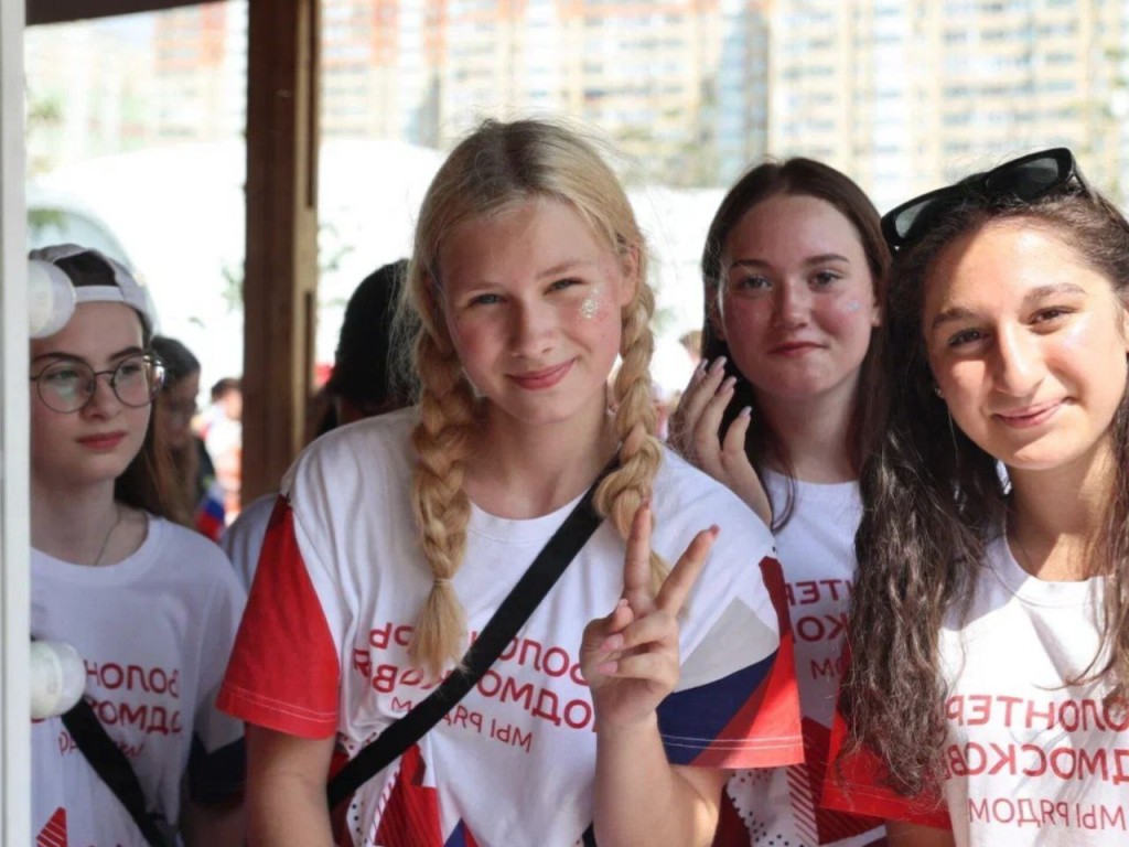 Волонтерам дают еще один шанс: победителям конкурса соцпроектов помогут создать собственный сайт и расскажут о них в СМИ