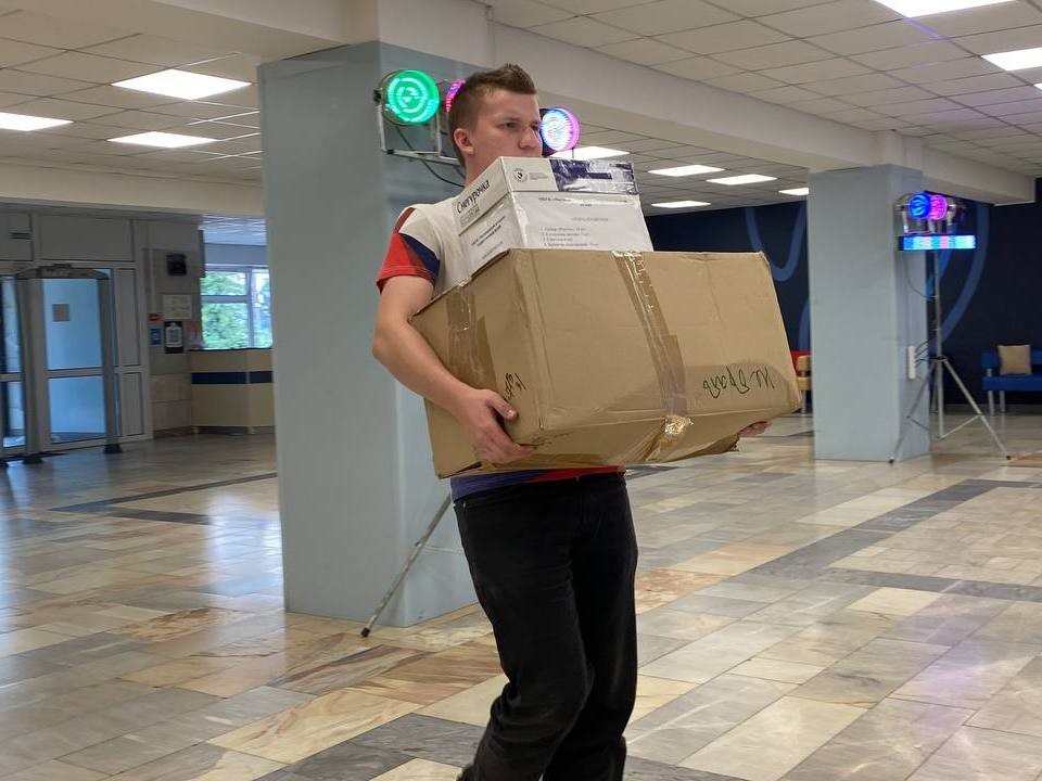 Жители Мытищ могут к празднику передать необходимые вещи бойцам на передовую