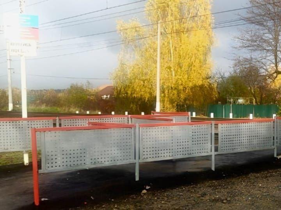 Безопасность пассажиров повысили на железнодорожных станциях