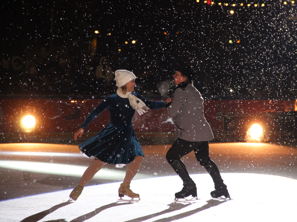 Каток с искусственным покрытием откроют в главном городском парке