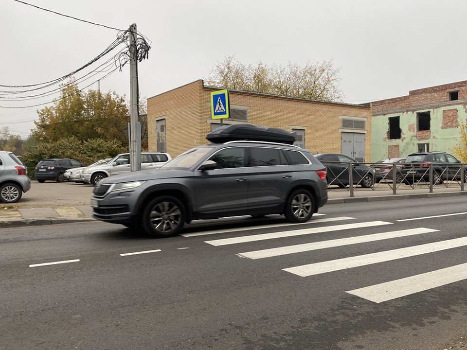 Пешеходный переход организовали на Учинской улице в Пушкино по просьбе жительницы