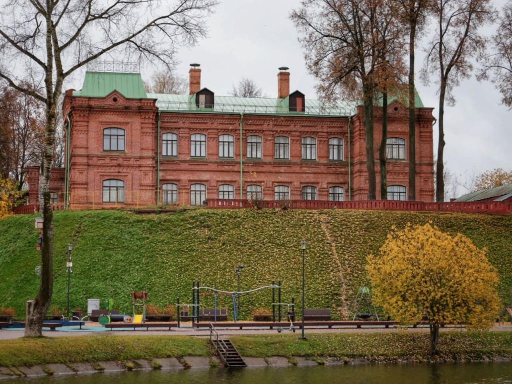 Музей игрушки в Сергиевом Посаде украсят масштабными граффити в старинном стиле