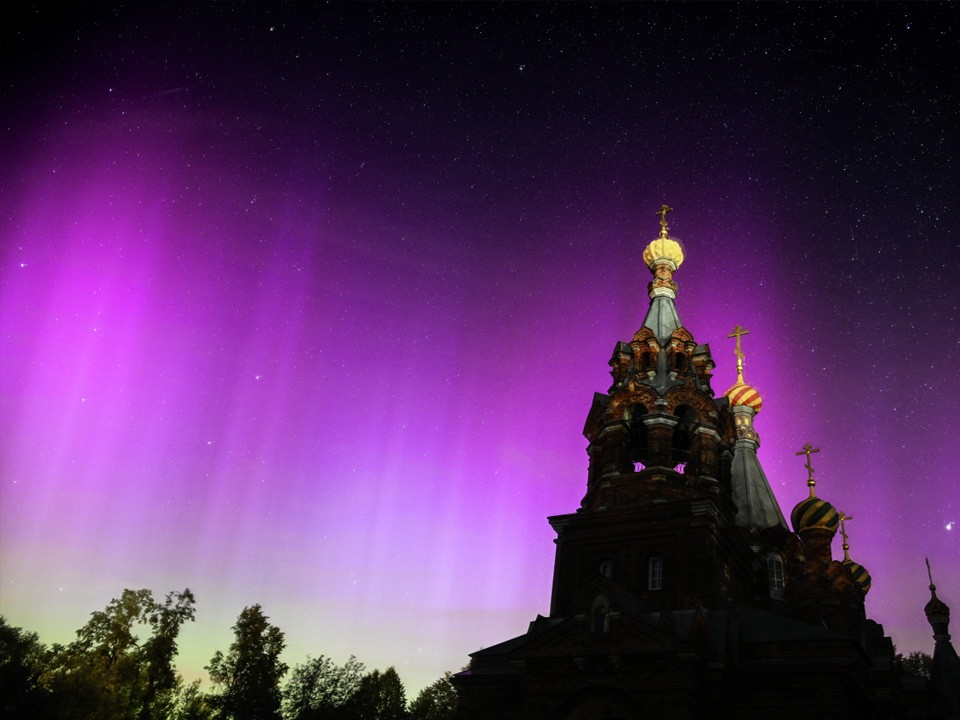 Северное сияние минувшей ночью удалось сфотографировать лобненцам