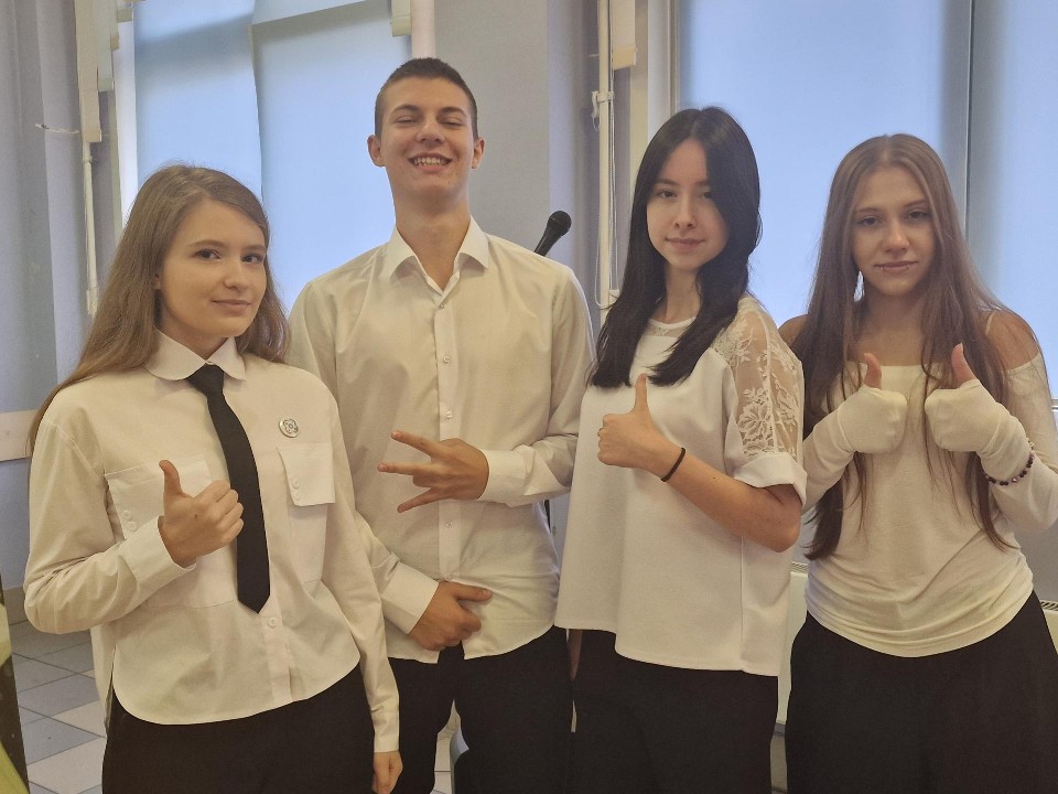 Победители олимпиад и конкурсов встретились на научной викторине в «Кванториуме»