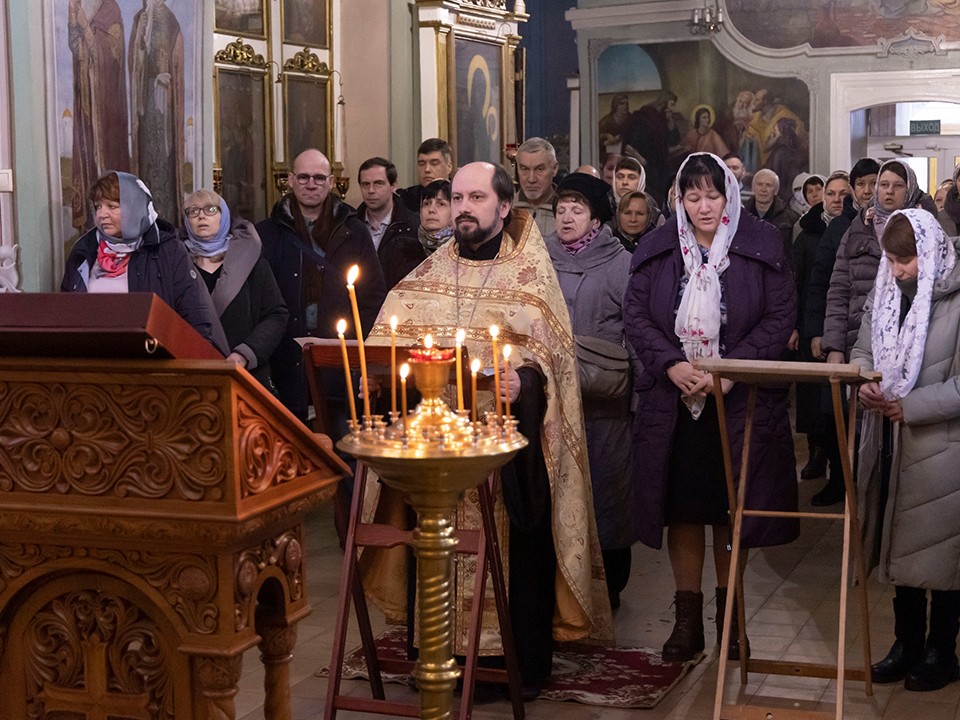 Ступинцев приглашают помолиться о семье