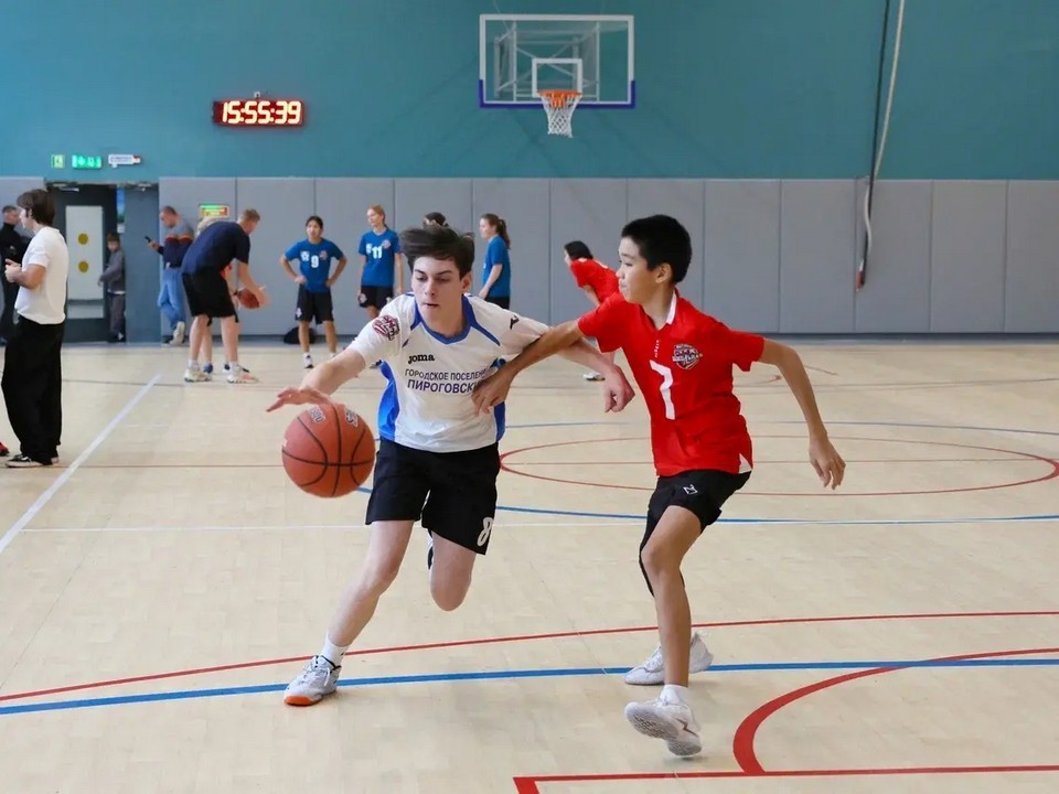Первые игры по баскетболу прошли в рамках Единой школьной спортивной лиги