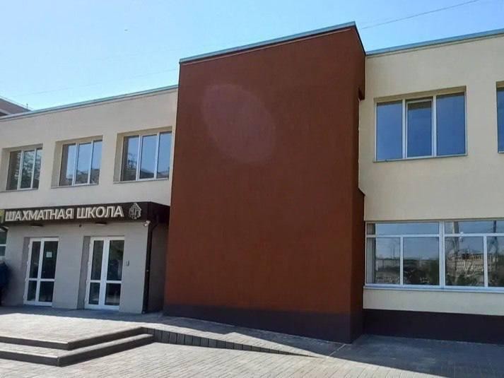 Ход конем: шахматная школа в Мелитополе засияла после ремонта под контролем подмосковных экспертов