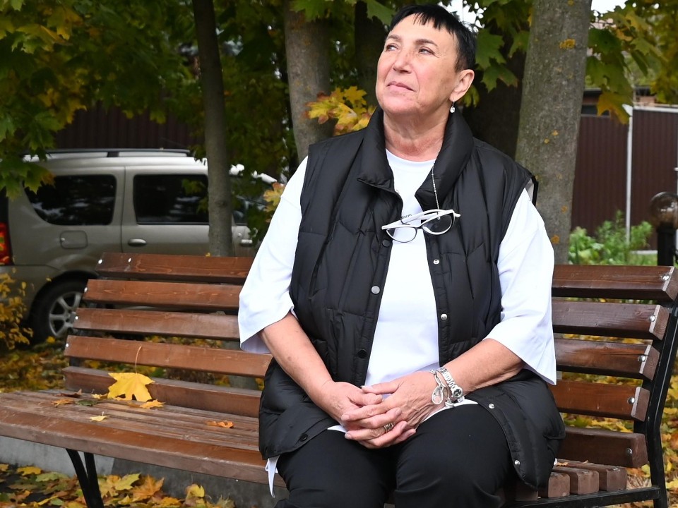 Памятник, освещение, дорожки: как Алла Третьякова 8 лет реформировала родное село