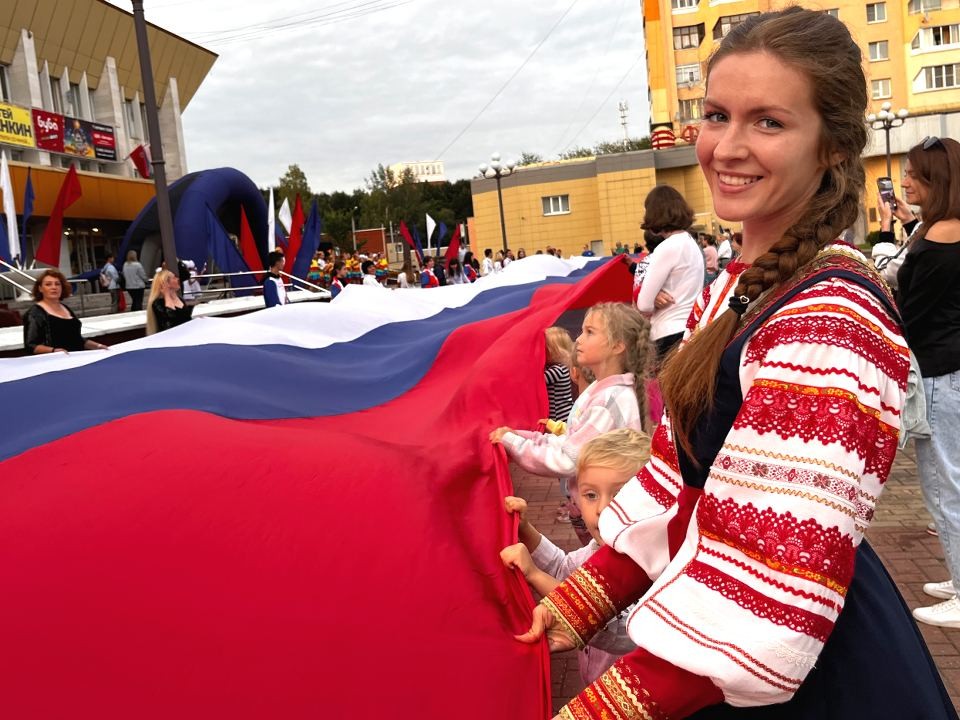 Жителей Ленинского округа приглашают на праздник ко Дню народного единства