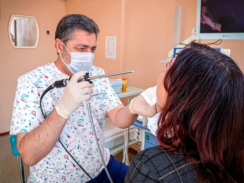 ЛОР-хирург с международным опытом принимает пациентов в Клину