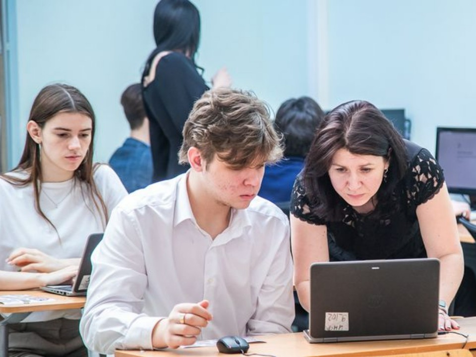 Что делать, если школе нет мест? Реальная история решения проблемы в Ленинском округе