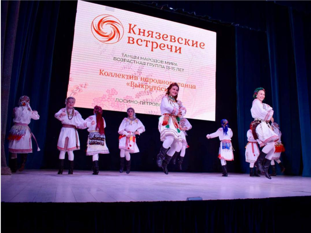 Рука в гипсе не помешала солистке из Лосино-Петровского станцевать лучше всех