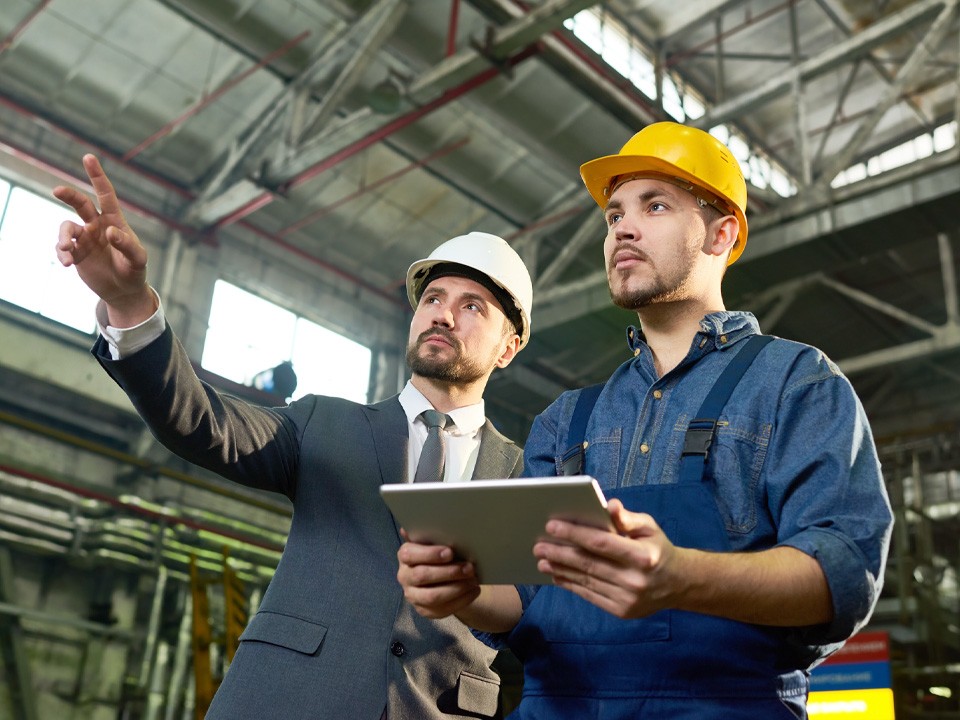 От экскурсии до трудоустройства: новая программа помогает участникам СВО найти работу