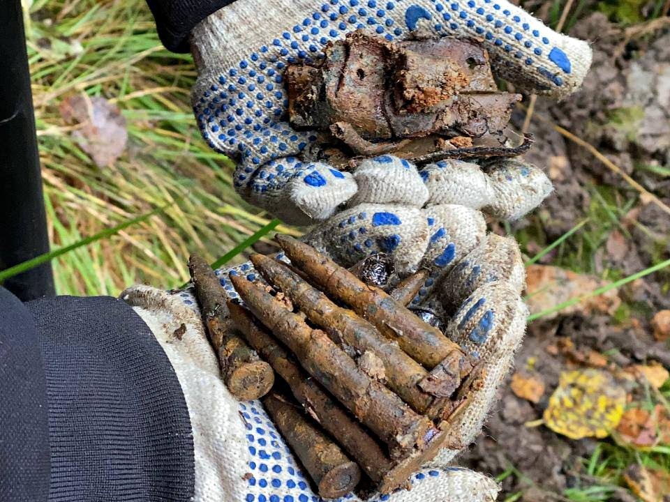 Поисковики из Шаховской обнаружили останки солдата Красной армии в Смоленске