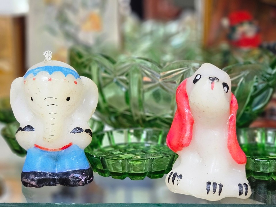 «Достали из серванта»: Музею советской игрушки подарили штучные свечи-фигурки