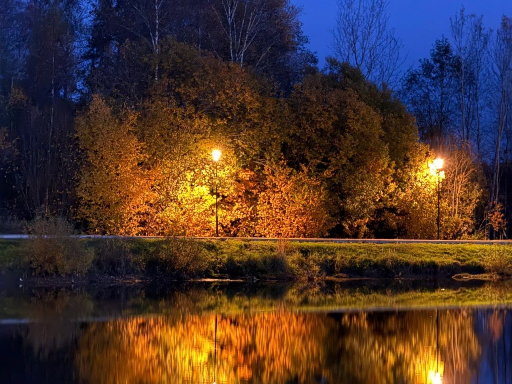 Гороскоп для всех знаков Зодиака на 2 ноября 2025: Близнецам и Девам лучше взять себя в руки, а Козерога и Овнов ждет повышение по службе