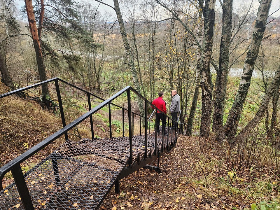 Безопасный путь к природному источнику возле храма создали в Красноармейске