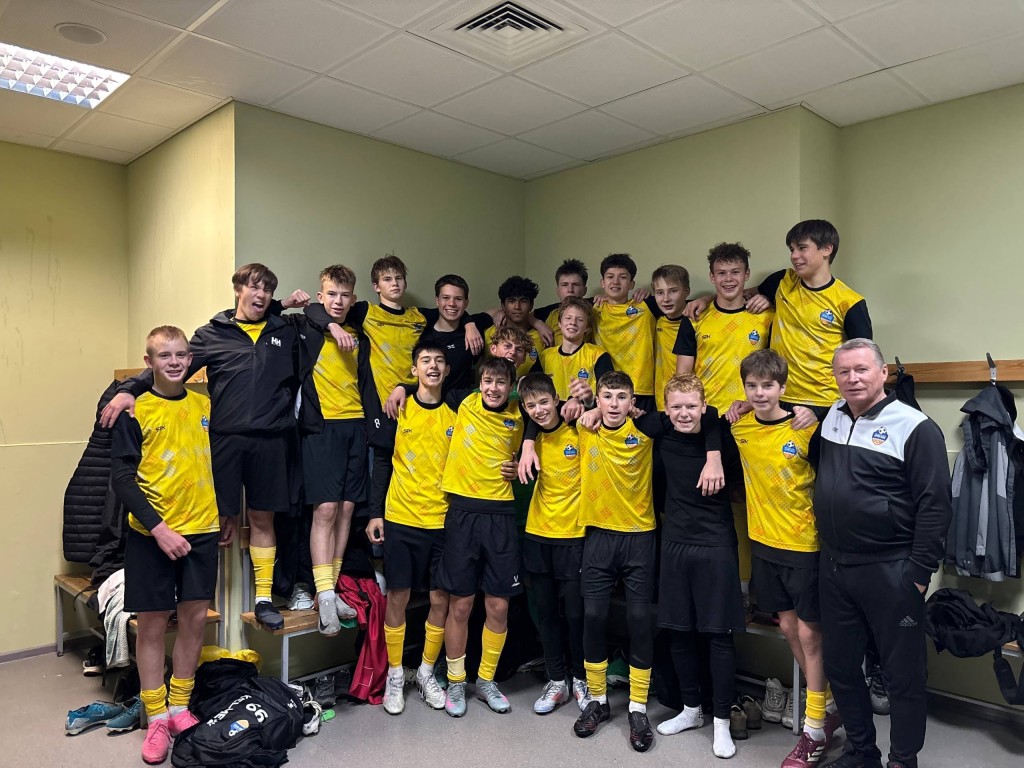 Первое серебро: футболисты СШ «Сергиев Посад» не оставили шансов десяти командам на первенстве области