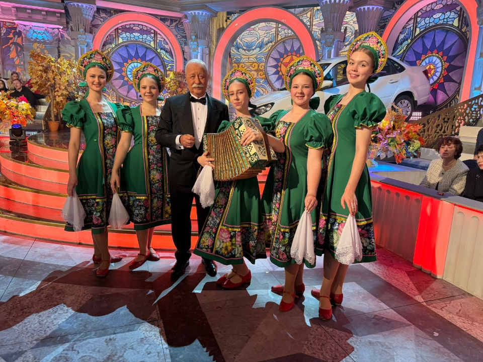 Артисты из детской школы искусств приняли участие в съемках «Поле чудес»