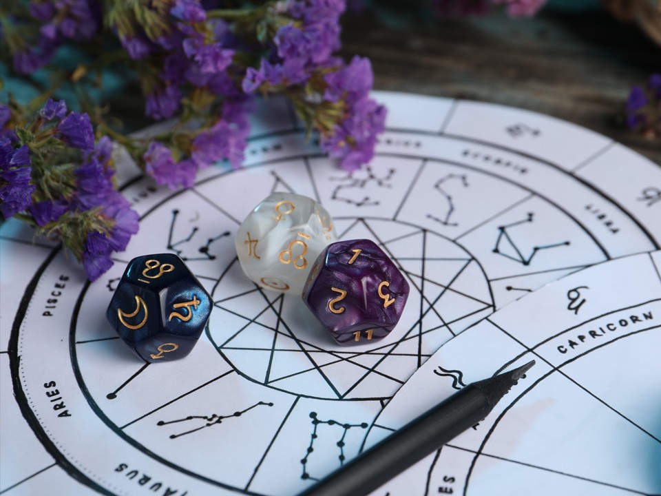 Гороскоп для всех знаков Зодиака на 22 октября 2025: Овны придут к успеху, а Близнецов и Тельцов все будет раздражать