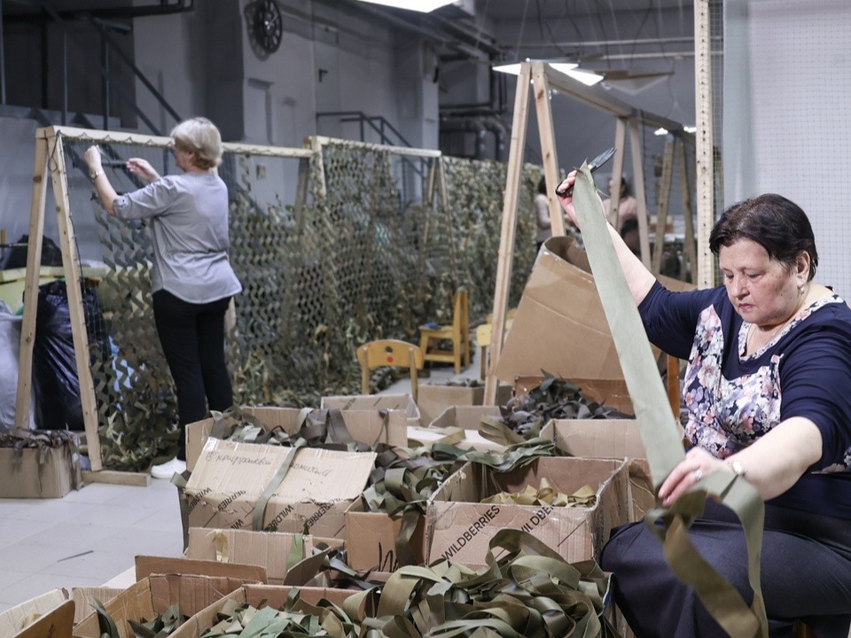 Клинчан приглашают шить медицинские салфетки в помощь военным госпиталям