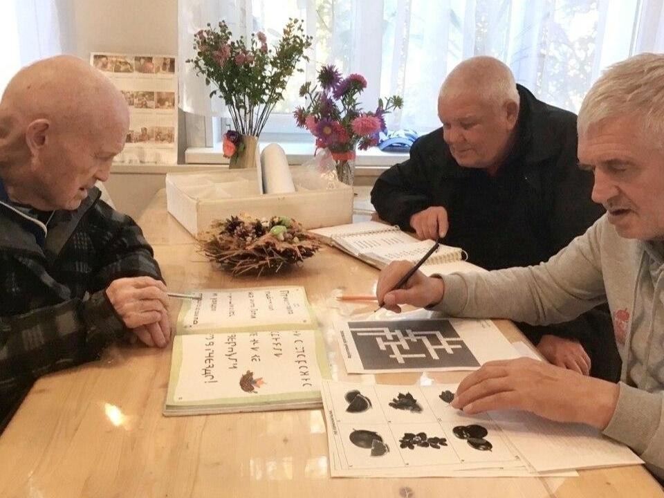 Жители Пушкино упражняются в силе ума и логики на занятиях по нейробике