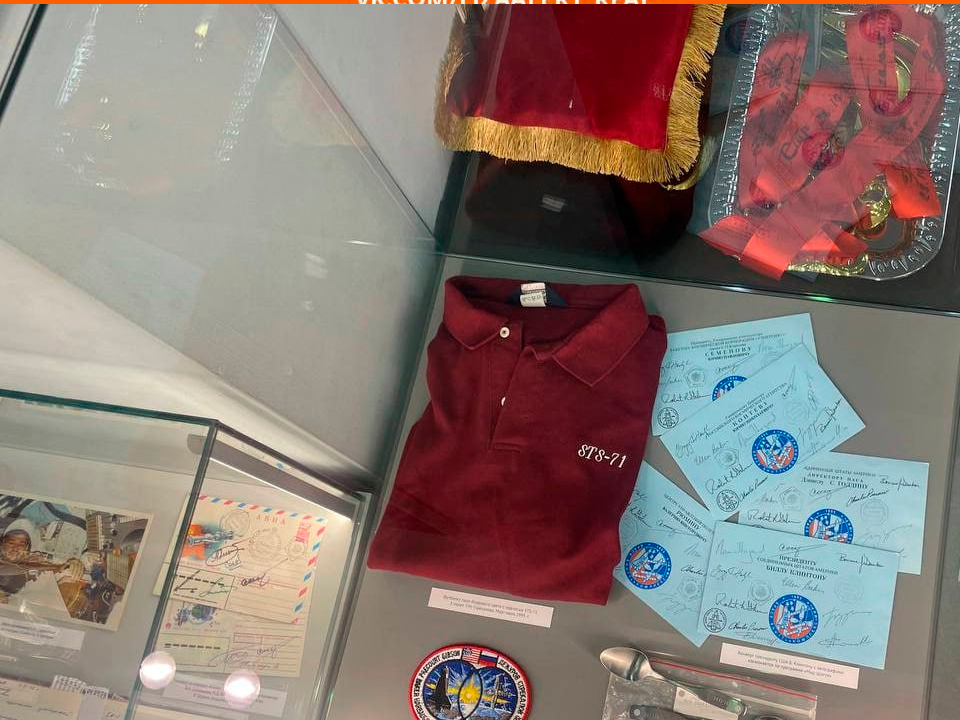 В музее РКК «Энергия» открылась выставка к 85-летию космонавта Геннадия Стрекалова