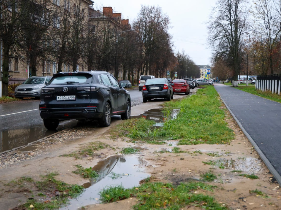 Новую парковку оборудуют на улице Пушкина в следующем году