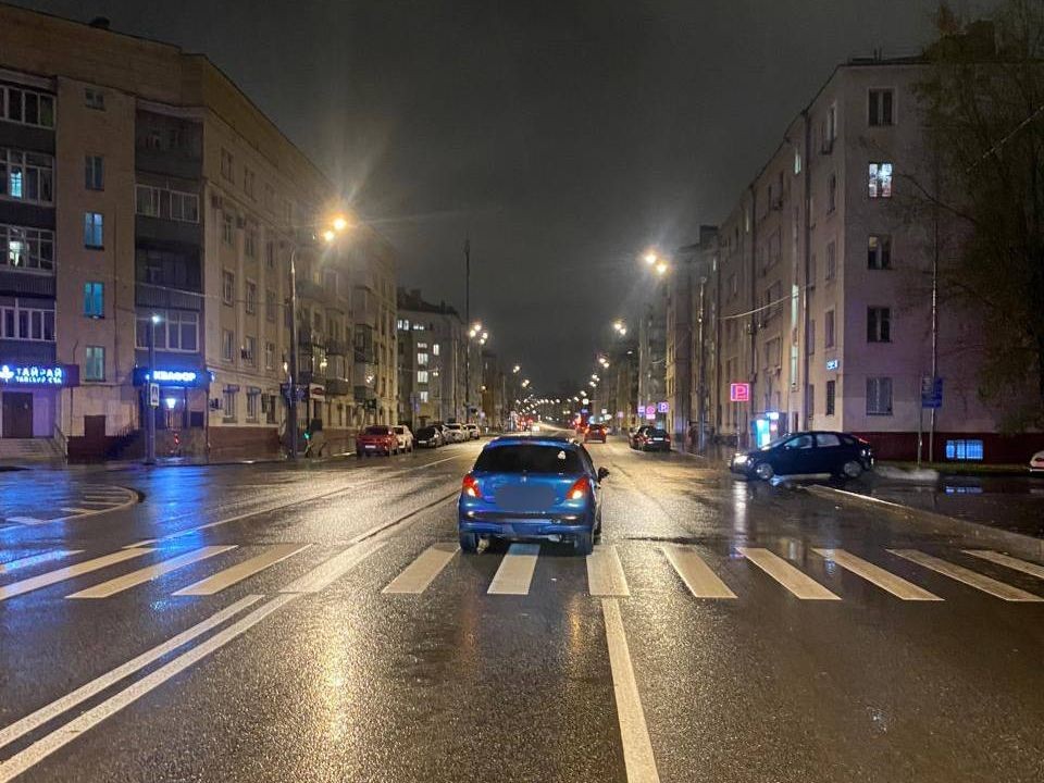 Обстоятельства наезда на двух подростков выясняют в Москве