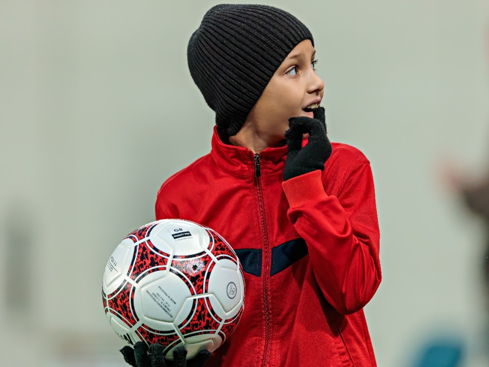 Мужские команды сразятся за главный футбольный кубок осени