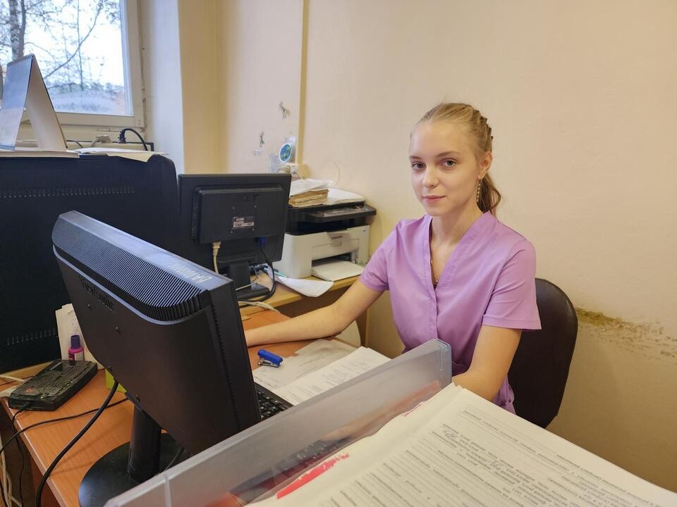 Молодая медсестра провела свой юбилейный прием в поликлинике Красноармейска