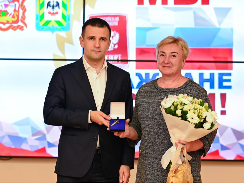 Социальная программа работает: семьи в Ленинском округе получили жилье