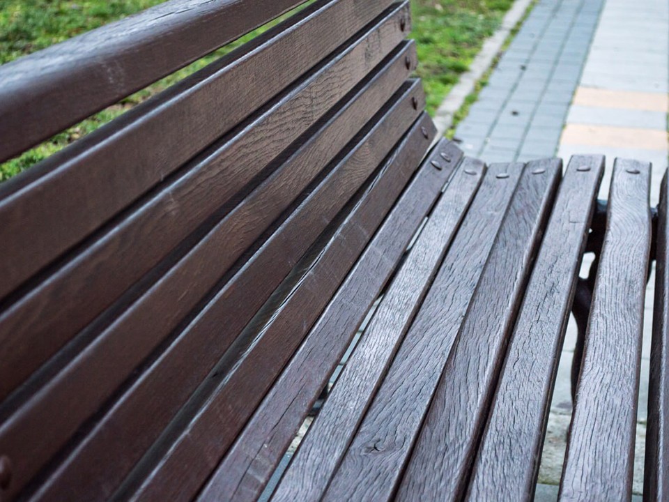 Жители гадают, куда исчез человек на скамейке в «Императорских Мытищах»