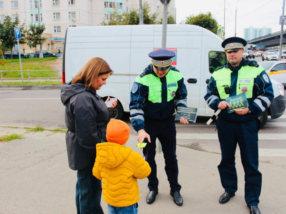«Переходи по правилам»: автоинспекторы акцентировали внимание люберчан на ПДД