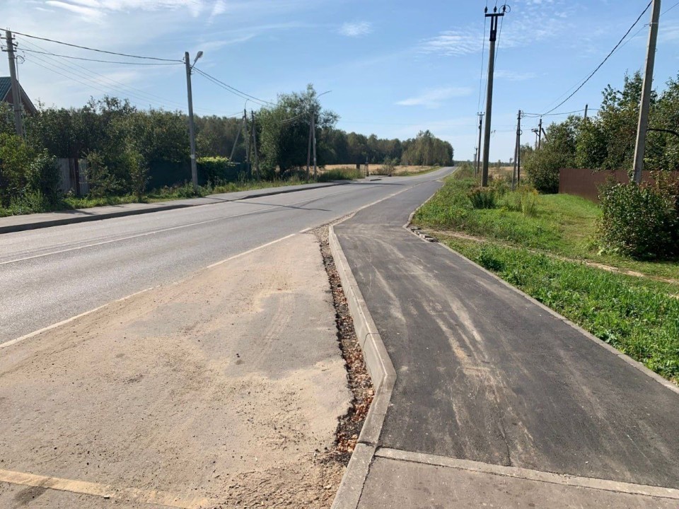 Тротуар вдоль автодороги построили по просьбам жителей Новой