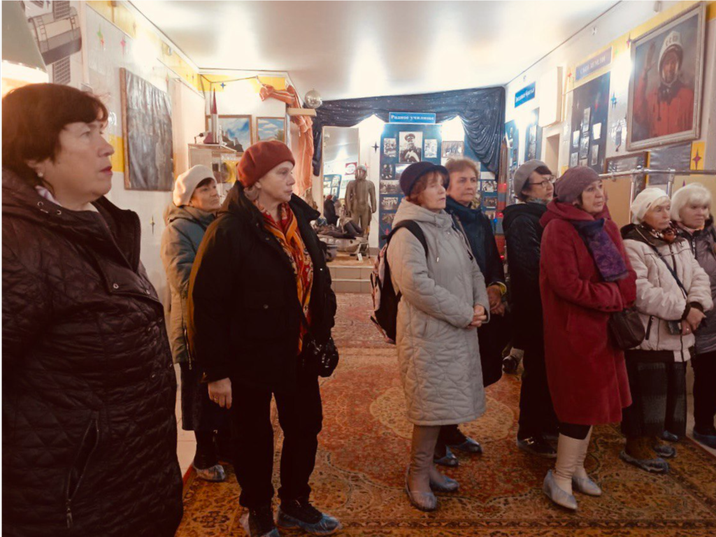 Каширские пенсионеры узнали больше о космосе, побывав в Люберцах