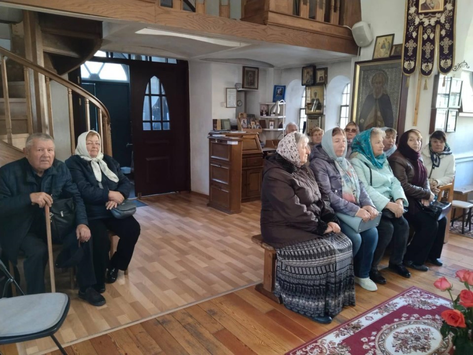 Ветераны Луховицкой больницы посетили исторические места Домодедова