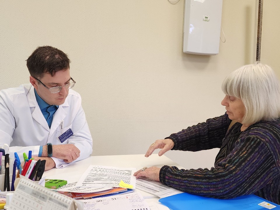 Заведующий протвинской поликлиникой для взрослых объяснил, как избежать инсульта