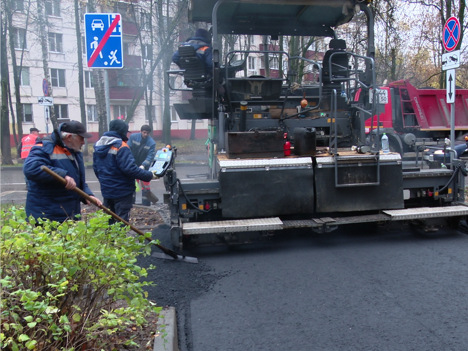 Комплексное благоустройство дворовых территорий завершили в Реутове